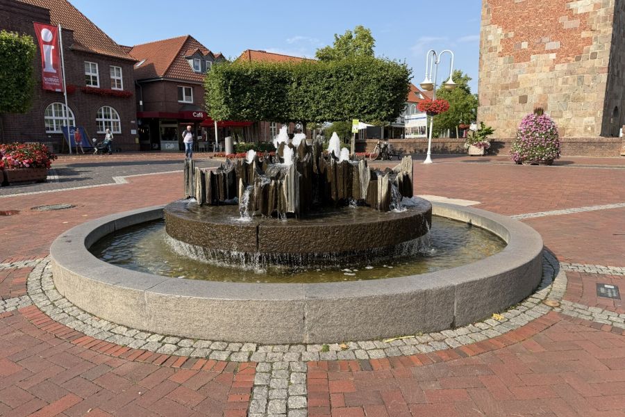 Der Brunnen auf dem Westersteder Marktplatz